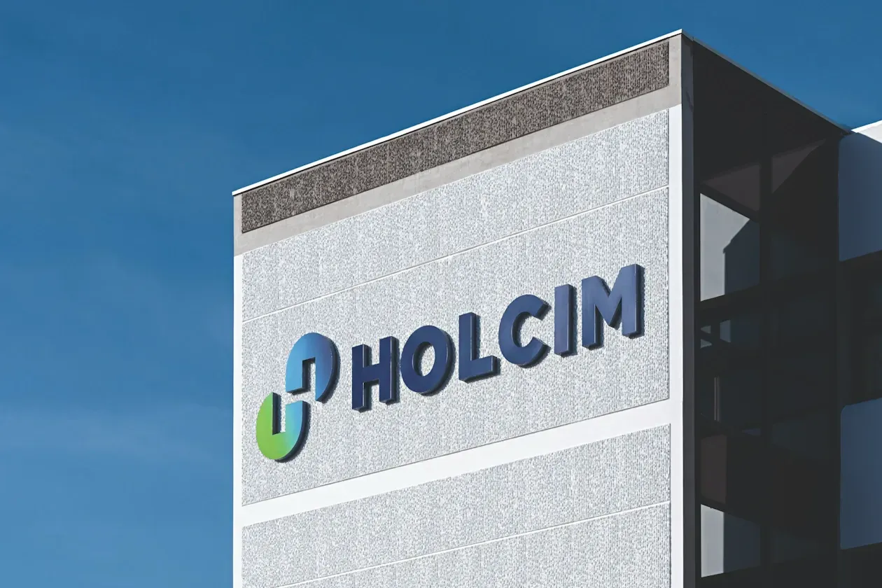 Site industriel Holcim protégé par l’agent IA de sûreté GSOC AI